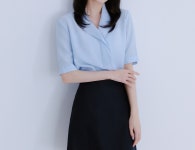 오픈카라 5부 블라우스(2colors)_RMBLE38RT1 : 로엠 부산광복점