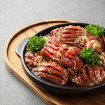 40년 경력 파인애플 48시간 숙성 왕왕 돼지갈비양념 구이 밀키트 1팩 1.8kg : 다해피데이