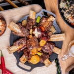 매운 갈비찜 공룡 소갈비찜 1.4kg 캠핑요리 밀키트 생일상 : 디캠퍼