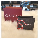 [여주프리미엄빌리지] GUCCI 451268K551N NERO 구찌 남성 반지갑 GG 수프림 킹스네이크 블랙 : 벨로네고지오