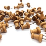 새로운 패션 실버 색상 나무 핀 블랙 골드 개/상자 배지 보석 선물 : 태수무역