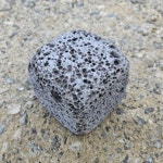 현무암 담장석 현무암 벽돌 조경석 담장돌 : 헤일리마트