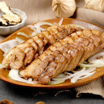 통삼겹살 430g 내외 돼지 수육 족발 한방 보쌈 캠핑음식 : 정성담은푸드