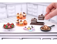 [엠지에이 미니버스] 메이크잇 허쉬 멀티팩 / MGAs Miniverse Make It Mini Food Hershey Multipack Mini Collectibles : 해리스컨셉