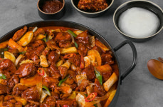 맛상 한입 닭갈비 매운맛 1kg : 배꼽달래기
