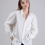 BASIC COTTON POCKET LOGO SHIRTS : 웬유무브