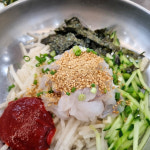 [회무침]자연산 참가자미 회무침 포항물회 2인분 /무료배송 대용량 가자미 해와바다 : 해와바다