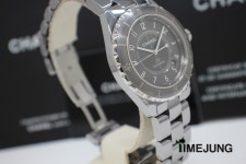 샤넬 J12 크로매틱 남자시계 41mm 티타늄 세라믹 H2964 오토매틱 : 타임정