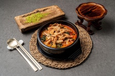 소곱창의 부드러운 맛 얼큰한 특 소내장탕 : 오네푸드