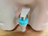 바이오 탱크 엔파워 물통 밸브형 14L 생수통 대형 약수터 말통 : 신흥플라스틱