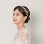 케일리 크리스탈 큐빅 헤어밴드 본식 셀프 웨딩 두줄 고무줄 얇은 머리띠 : 릴리드레스