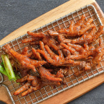 매운 숯불 간장 통닭발 뼈닭발 불닭발 : 아지매포차