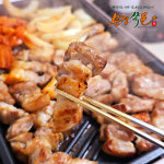 문경쑥돈직영 삼겹살 구이용 1+등급 국내산 냉장 한돈 500g : 문경쑥돈