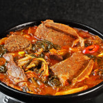 국내산 소갈비로 끓인 얼큰한 우거지 갈비탕 600g 즉석탕 밀키트 : 직접마켓