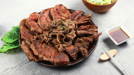 미국산 소 한 마리 셋트 800g 2~3인분 네가지 부위를 한번에 (등심,부채살, 갈비살, 우삼겹)  맛도리 상품 모음 : 찐 먹판 축.수산물