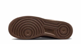 (W)나이키 에어 포스 1 07 우먼스 카카오 와우 NIKE AIR FORCE 1 07 SE FQ8901-259 : FOOTGEAR