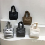 미우새김희철가방 옷 패션 가방 숄더백 크로스백 394화 패딩 가을 겨울 연예인 휘뚜루마뚜루 블랙 : 심플한직구