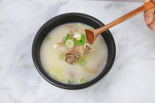 언양시장 소머리 곰탕 1팩 1kg 2~3인분 곰국 밀키트 유아식 캠핑용 간편식 아침반찬 : 언양알프스시장 온라인쇼핑몰