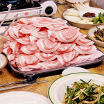문경쑥돈 꽃삼겹 1+등급 서초갈비 냉삼 대패 삼겹살 국내산 한돈 500g : 문경쑥돈