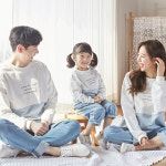 썸타임맨투맨 돌촬영패밀리룩 가족사진의상티 대가족여행 몽피마피 : 커플프라자