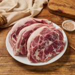 돼지뒷고기 2kg 덜미살 특수부위 구이용 캠핑 바베큐 : 병천성은전통순대