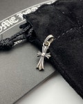 [당일 발송] 크롬하츠 타이니 크로스 베이비펫 CH 참 펜던트 / Chrome Hearts : WS COMPANY