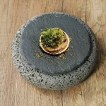 다이닝접시 화산석 스톤 라운드 테이블 플레이트 카페 오마카세 그릇 호텔 레스토랑 먹방 요리 돌판 : 상하이스토어