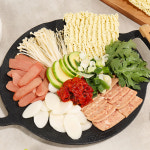 20년전통 부평 청천동 맛집 솥뚜껑의정부부대찌개 밀키트 (푸짐한양, 초간단, 초간편 조리) : 솥뚜껑의정부부대찌개