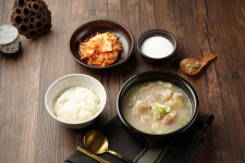 큰솔이네곰탕 한우사골곰탕 곰국 사골국 소머리 스지 국밥 설렁탕 : 큰솔이네 곰탕