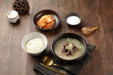 큰솔이네 곰탕 한우 사골 국밥 고기 소머리 스지 도가니 설렁탕 해장국 : 큰솔이네 곰탕