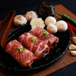 칼집 수제 돼지갈비 맛 두툼한 왕 양념구이 숯불 캠핑 돼지고기 700g : 집에서 먹자
