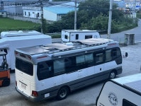 카운티 캠핑카 쏠라 태양광 장착 : 카라반 스테이션