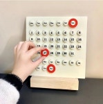 DIY 우드 미니 만년달력 스탠드 캘린더 탁상 소품 디데이 영구 달력 집들이선물 : 와니뚜이