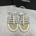 [국내백화점] 샤넬 마크다운 샌들 CC로고 가죽 체인 스트랩 블랙 화이트 39 G4505 : latienne