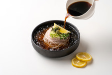 해미푸드 레토르트 참미역국수 [25팩+2종 소스] 미역 다시마 저칼로리 해조국수 해초국수 당뇨식단 : 해미푸드