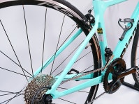 2023비앙키 스프린트 체레스터 44사이즈 105 R7000 카본로드자전거 : 룰루바이씨클