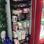 진열대 스탠드 타공판 철판 철제 타공보드 후크 편의점 약국 화장품 랙 블랙 후크40개 : 어니글로벌