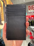 디젤 D-PLATE CONTINENTAL 로고 지퍼 레터링 카드지갑 블랙 X10321 P6936 H3091 : 런던모드