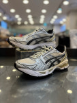 ASICS 아식스 GEL-KAYANO 14 젤카야노 14  1203A537-200 러닝화 (남여공용) : 롯데몰 동부산 멀티와이컨셉