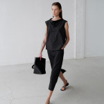 [로웨]Lightweight Cowl-neck Blouse - black : 로웨 ROWE