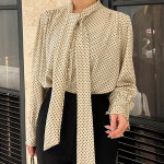 긴팔 블라우스 셔츠 도트 땡땡이 리본 스트링 카라 넥타이 리본 벌룬 퍼프 하김-블라우스 : 채진담