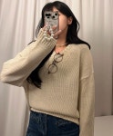 [무배]뮤트새러데이 소프트 브이넥 니트 : 뮤트새러데이