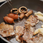 냉동 대패 삼겹살 1kg 수육 냉삼겹 수입산 돼지고기 숯불 옛날 통삼겹살 : 이펠
