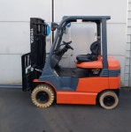 도요타 전동지게차 1.5톤 2단3000MM 싸이드쉬프트 7FBH25 : 주식회사건우중기