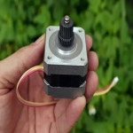 CNC 로봇용  6V  42MM NEMA 17 스텝퍼 스테핑 모터 기어 2 상 4선 18 도 듀얼 볼 링 37 옴 : 신우유통29