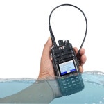워키 TYT TH-UV8200 IP67 완벽방수 듀얼 밴드 GPS 10W 높은 전원 FM 휴대용 아날로그 라디오 256ch 컬러 디스플레이 VOXDTMF : 한백모터스