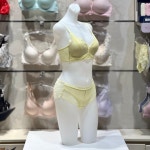 휠라언더웨어 여성 풀레이스 노와이어 브라팬티세트 BAHDRH1652FLLE : NC수원터미널 휠라언더웨어