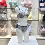 휠라언더웨어 여성 애니멀 나염 스트랩 포인트 와이어 브라팬티세트 BAHDRH1647FCRM : NC수원터미널 휠라언더웨어