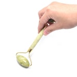 더블 헤드 그린 페이셜 마사지 롤러, 천연 옥 스톤 GuaSha 슬리밍 페이스 바디, 머리, 목, 천연 마사지 도구 : 프리미엄픽