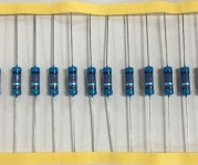 MF 2W 1 On Tape 0 1 91R 1R 10M 금속 필름 저항기 x 1000PCS : 글로리45
